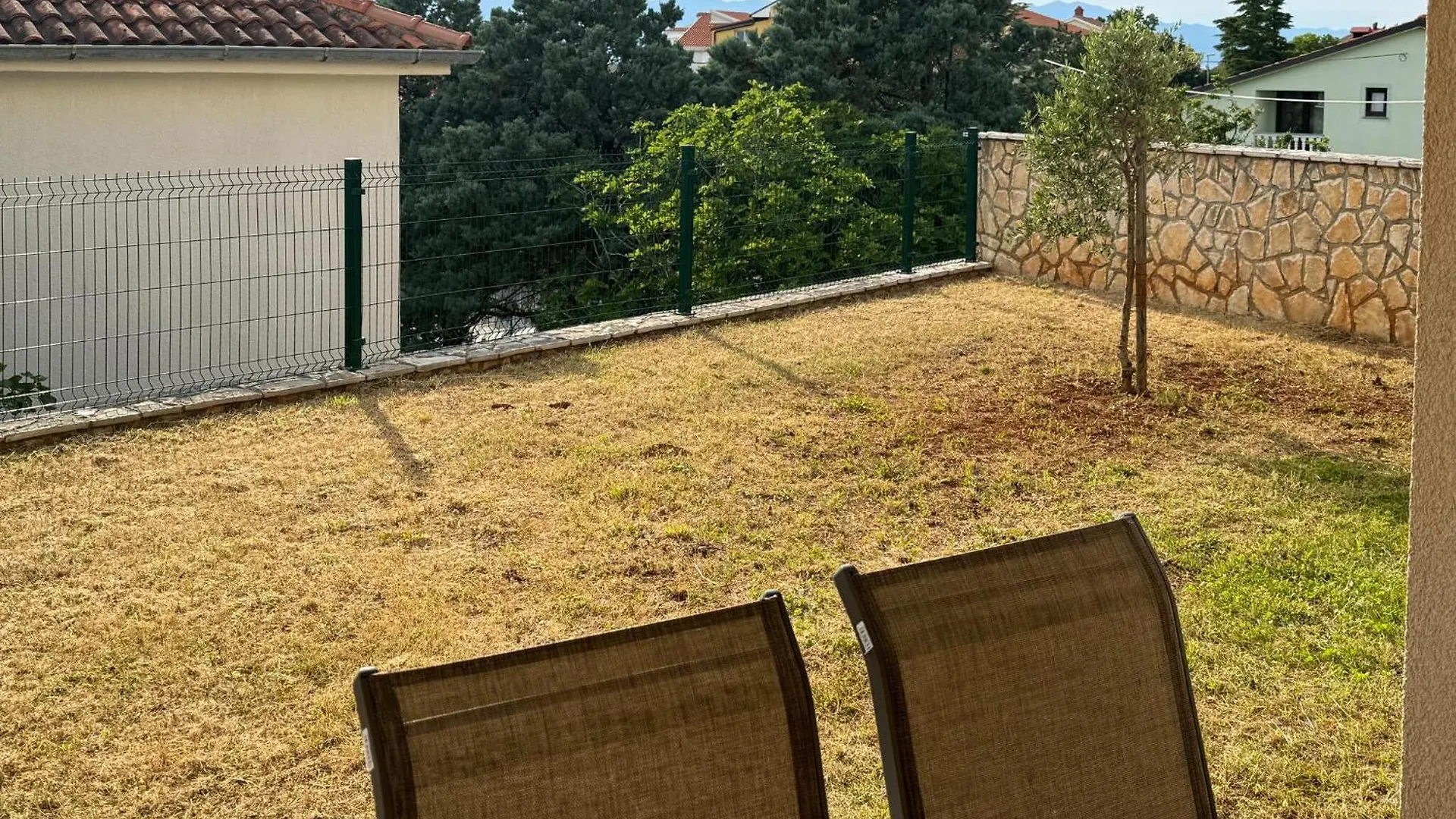 2 Bedroom Gorgeous Apartment In Omisalj 0*,
